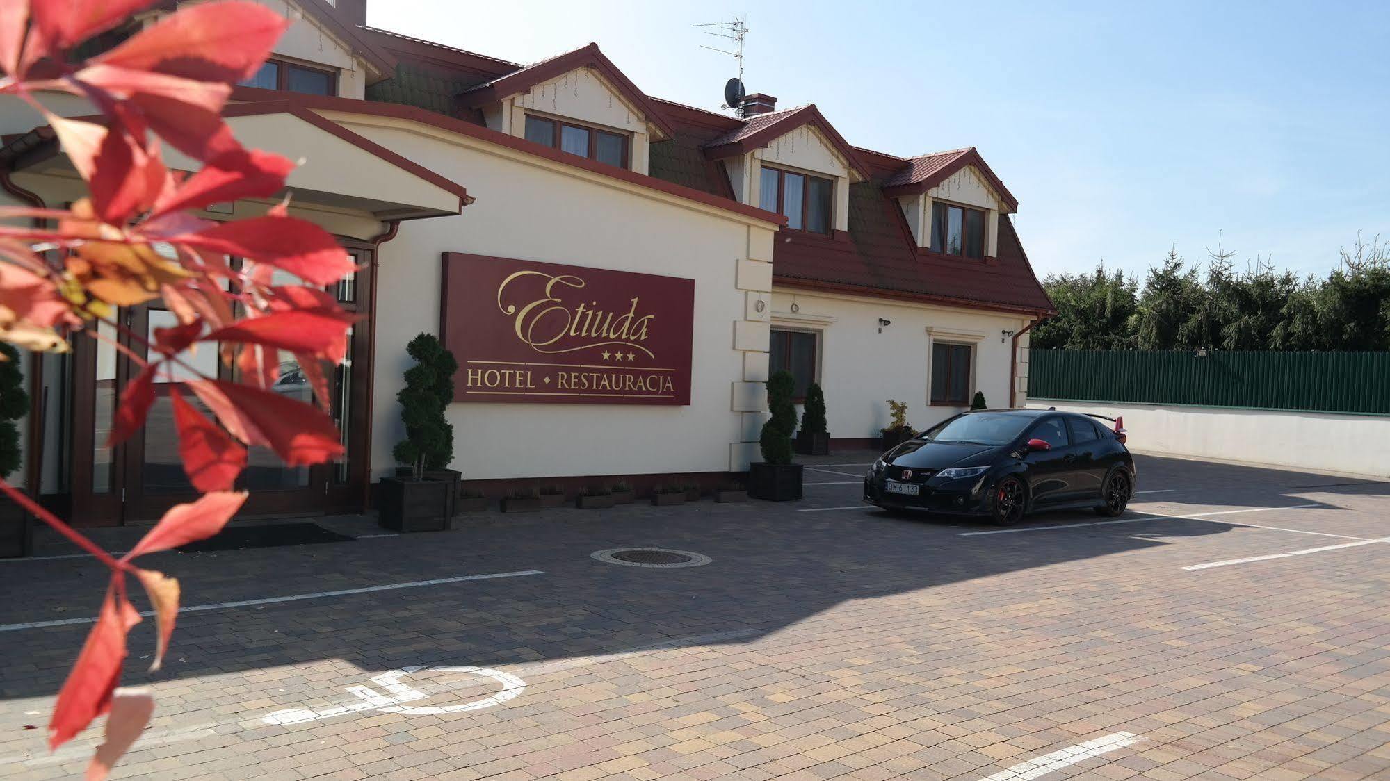 Hotel Etiuda Lublin Ngoại thất bức ảnh